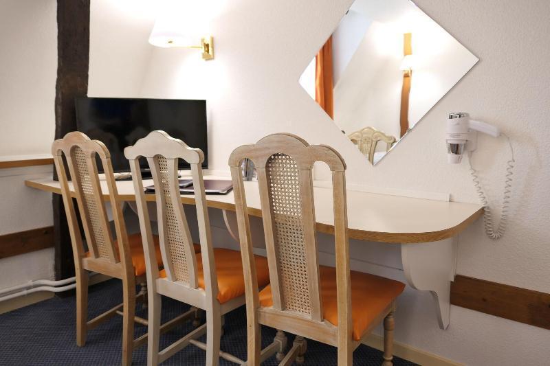 Les Trois Luppars Hotel Arras