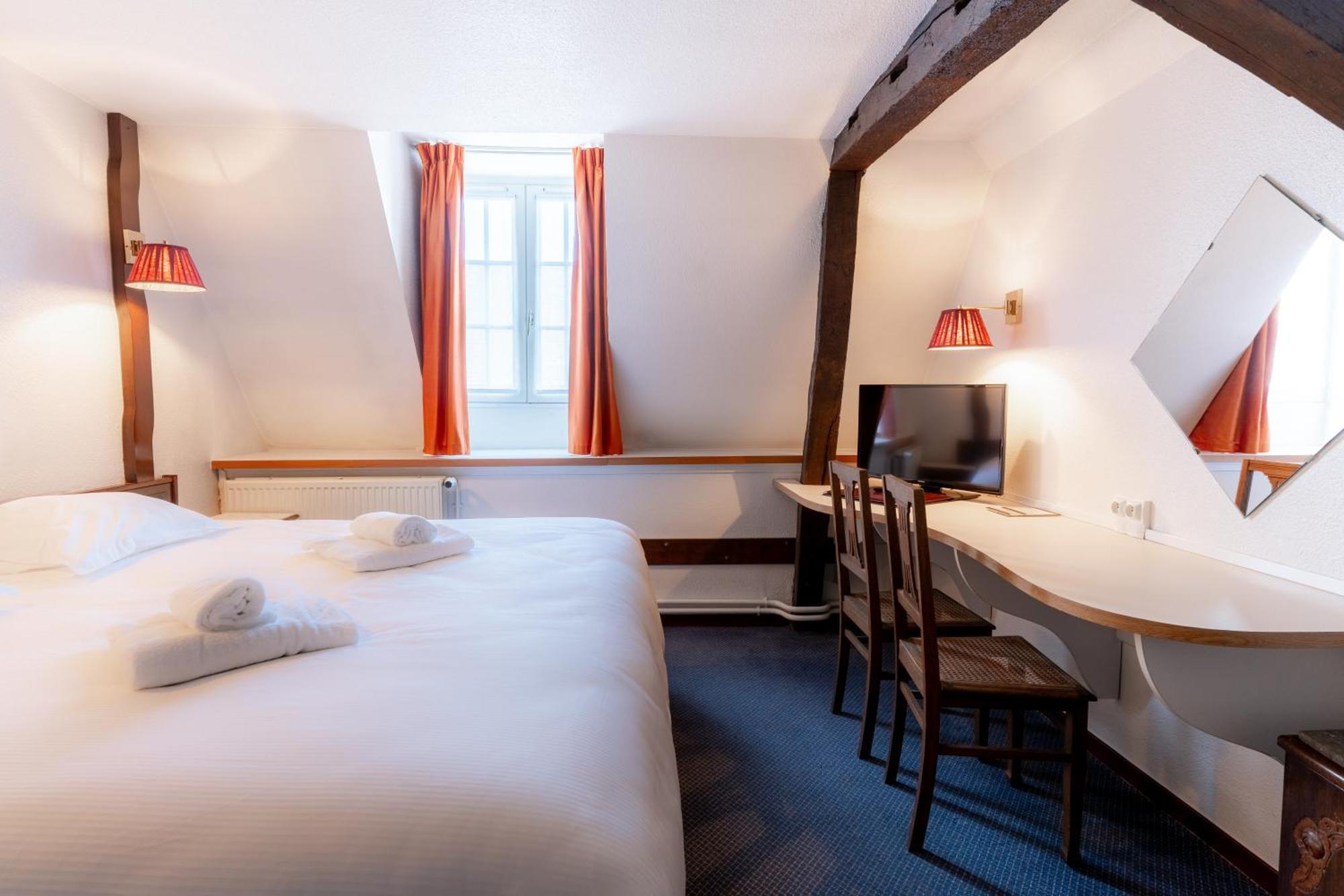 Les Trois Luppars Hotel